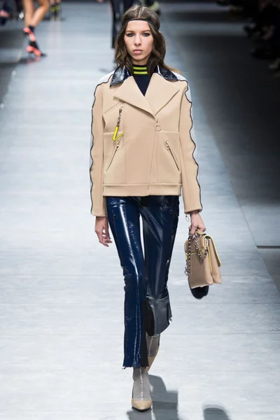 Look 31